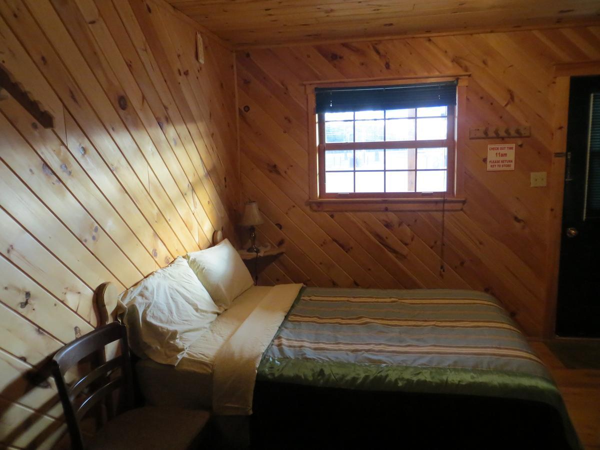 Nine Pine Cottage Miramichi Habitación foto
